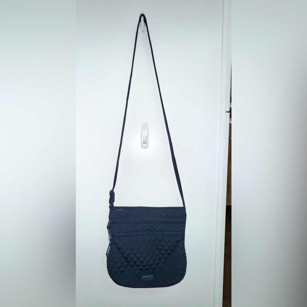 Vera Bradley Navy Blue Quilted Crossbody Hipster Lightweight Bag - Picture 2 of 12